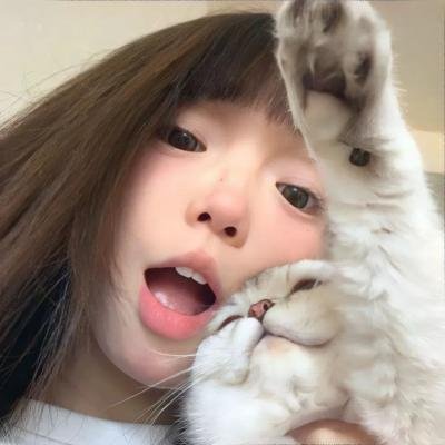 跳舞的红色公交